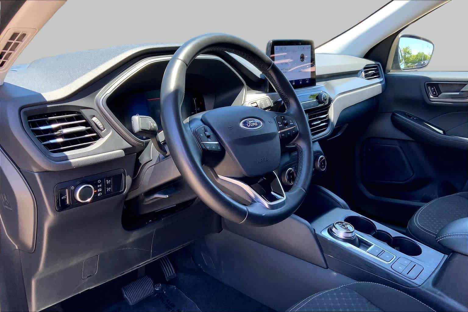 Used 2024 Ford Escape Active FWD image 17