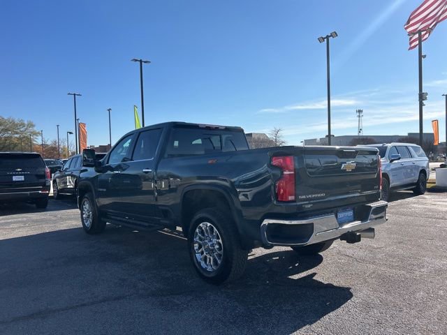 Used 2025 Chevrolet Silverado 2500 LTZ w/ LTZ Convenience Package image 5