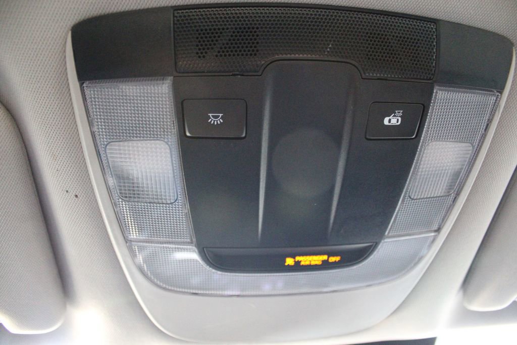 Used 2022 Kia K5 LXS image 32