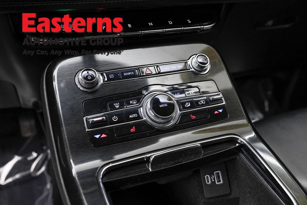 Used 2022 Lincoln Nautilus FWD image 14