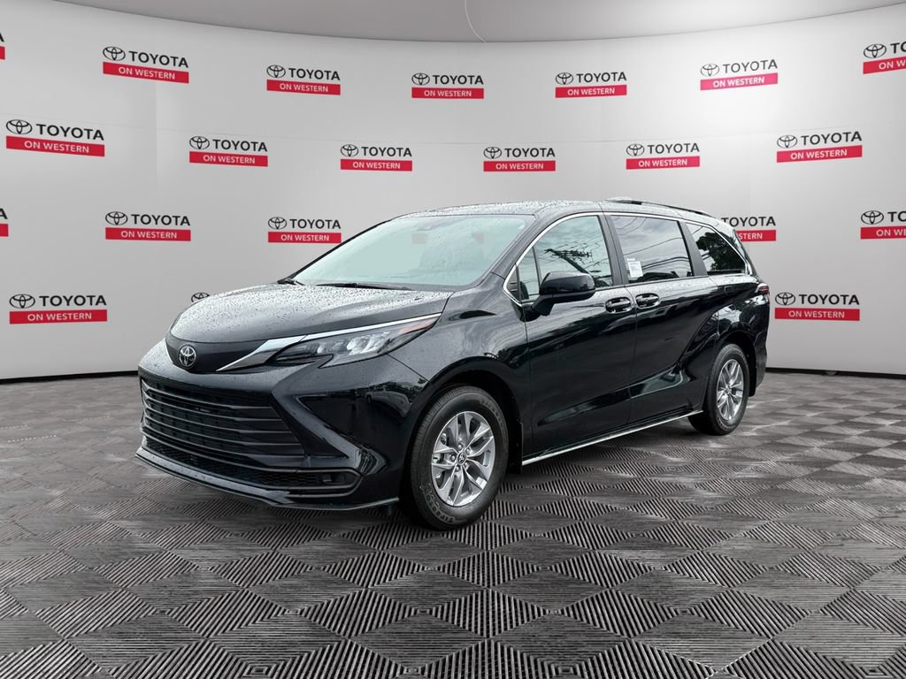 New 2026 Toyota Sienna LE