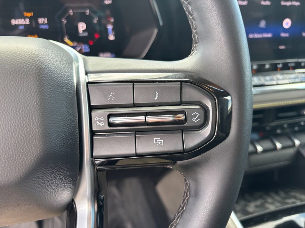 Used 2024 Chevrolet Colorado ZR2 w/ Technology Package image 23