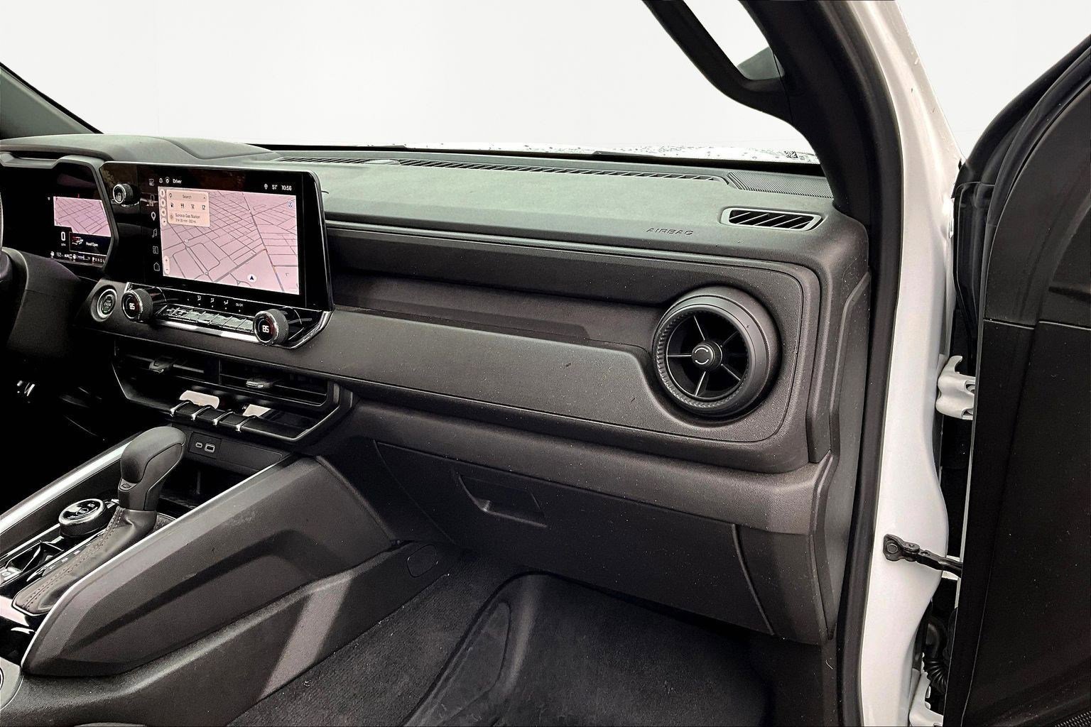 Used 2025 Chevrolet Colorado Trail Boss image 27