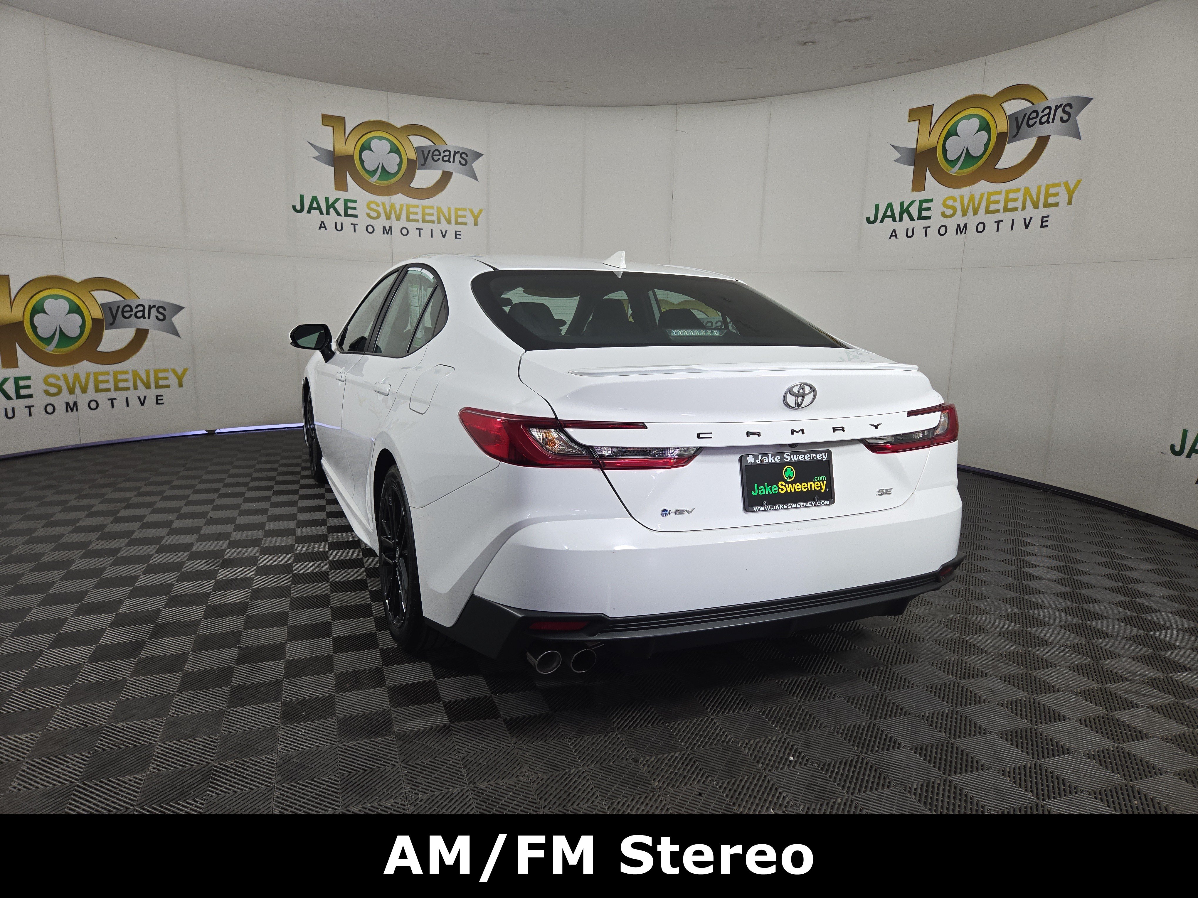 Used 2025 Toyota Camry SE FWD image 6