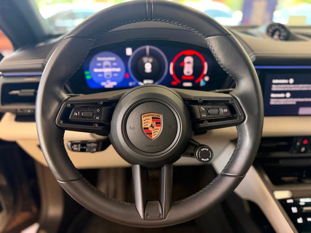 Used 2024 Porsche Macan 4 Electric AWD/4WD image 28