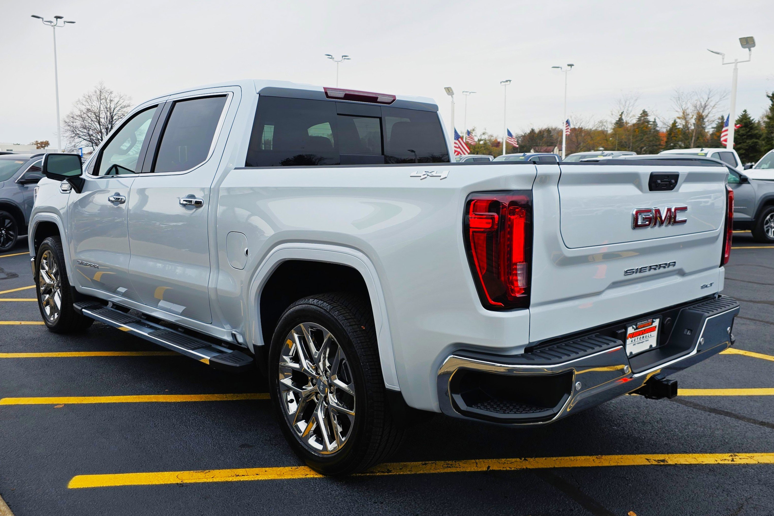 New 2026 GMC Sierra 1500 SLT w/ SLT Premium Plus Package image 6