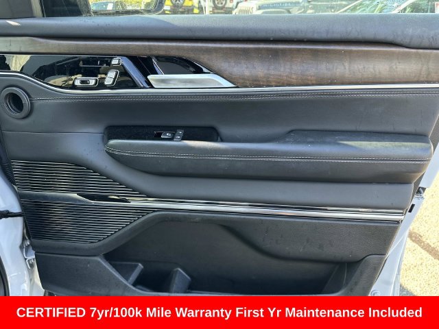 Certified 2023 Jeep Grand Wagoneer 4WD image 9
