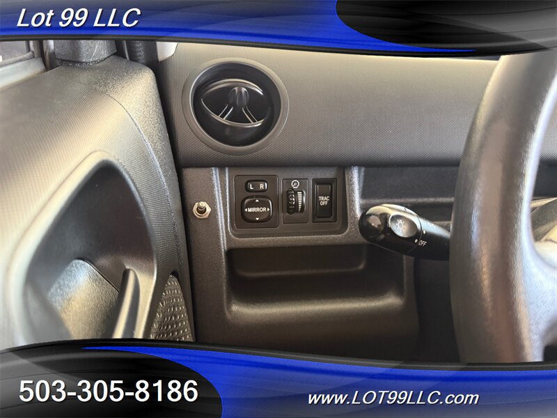 Used 2005 Scion xB FWD image 43