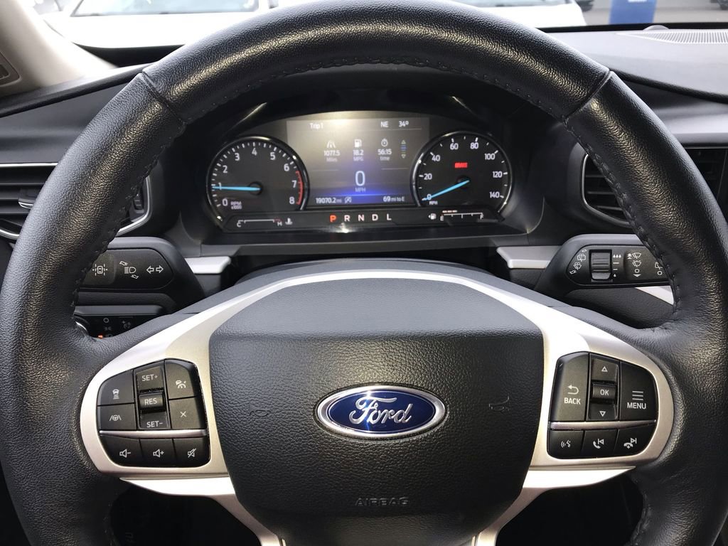 Used 2023 Ford Explorer XLT w/ Equipment Group 202A image 14