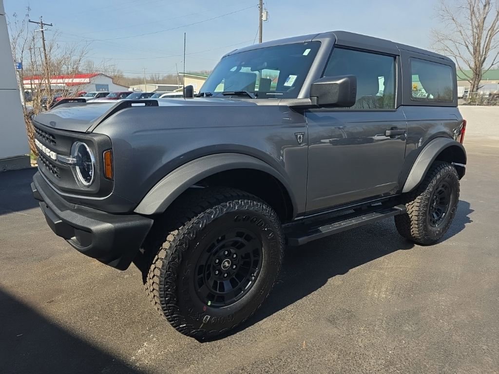 New 2026 Ford Bronco 2-Door w/ Sasquatch Package image 2