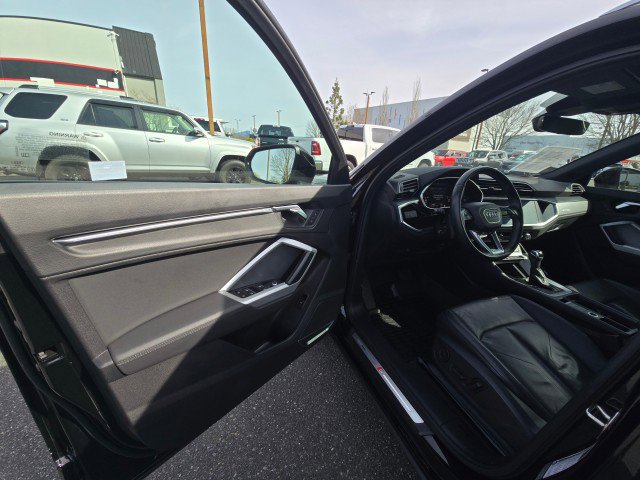 Used 2021 Audi Q3 2.0T Premium Plus w/ Premium Plus Package image 24