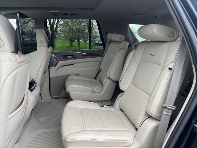 Certified 2023 Cadillac Escalade Premium Luxury Platinum image 16