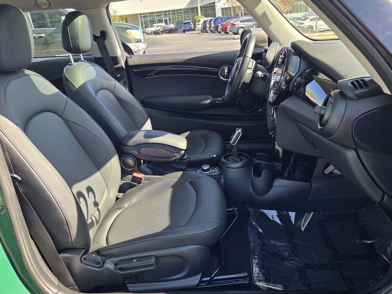 Used 2023 MINI Cooper 2-Door Hardtop image 16