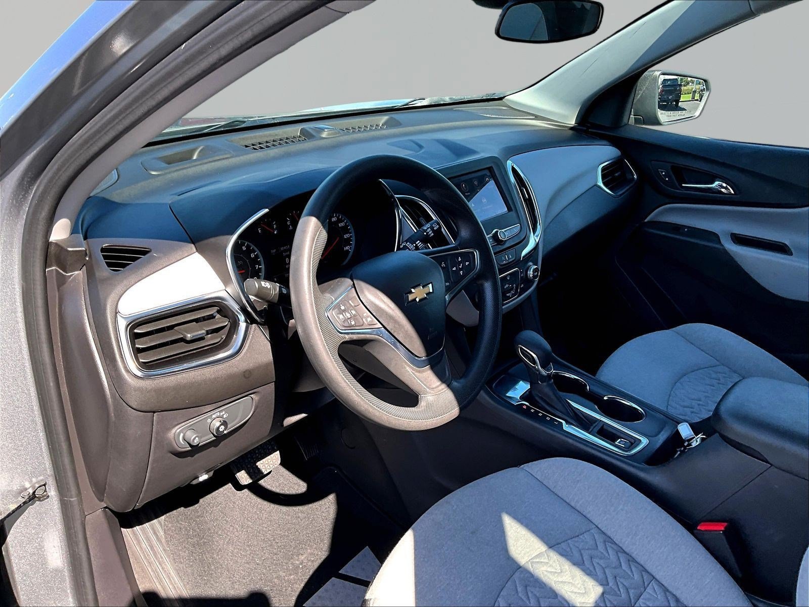 Used 2024 Chevrolet Equinox LS FWD image 17