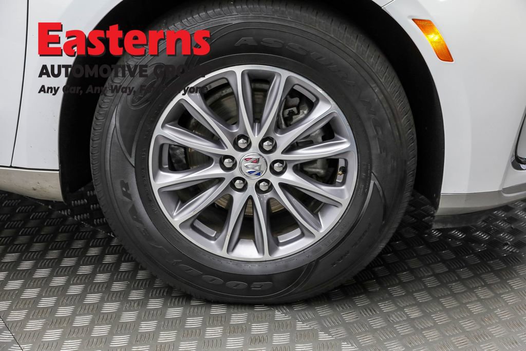 Used 2024 Buick Enclave Premium image 34