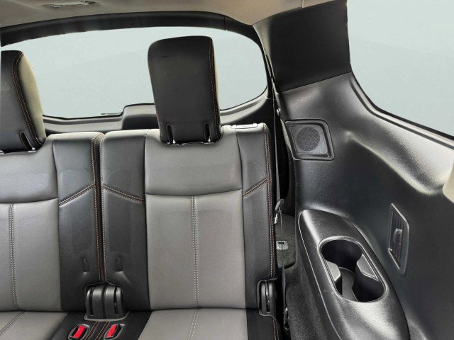 Used 2020 Nissan Pathfinder SL image 50