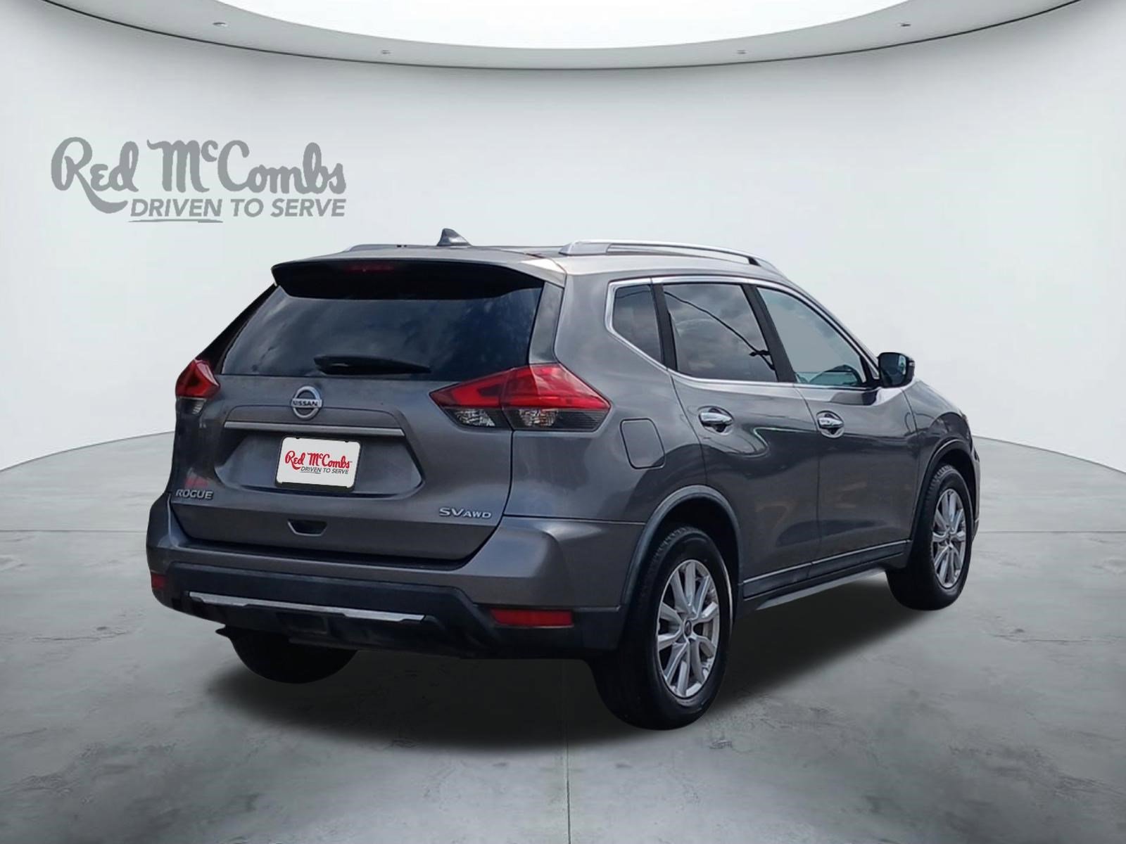 Used 2017 Nissan Rogue SV image 5