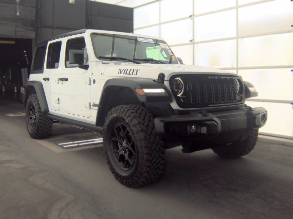 Used 2024 Jeep Wrangler Unlimited Sport AWD/4WD image 3