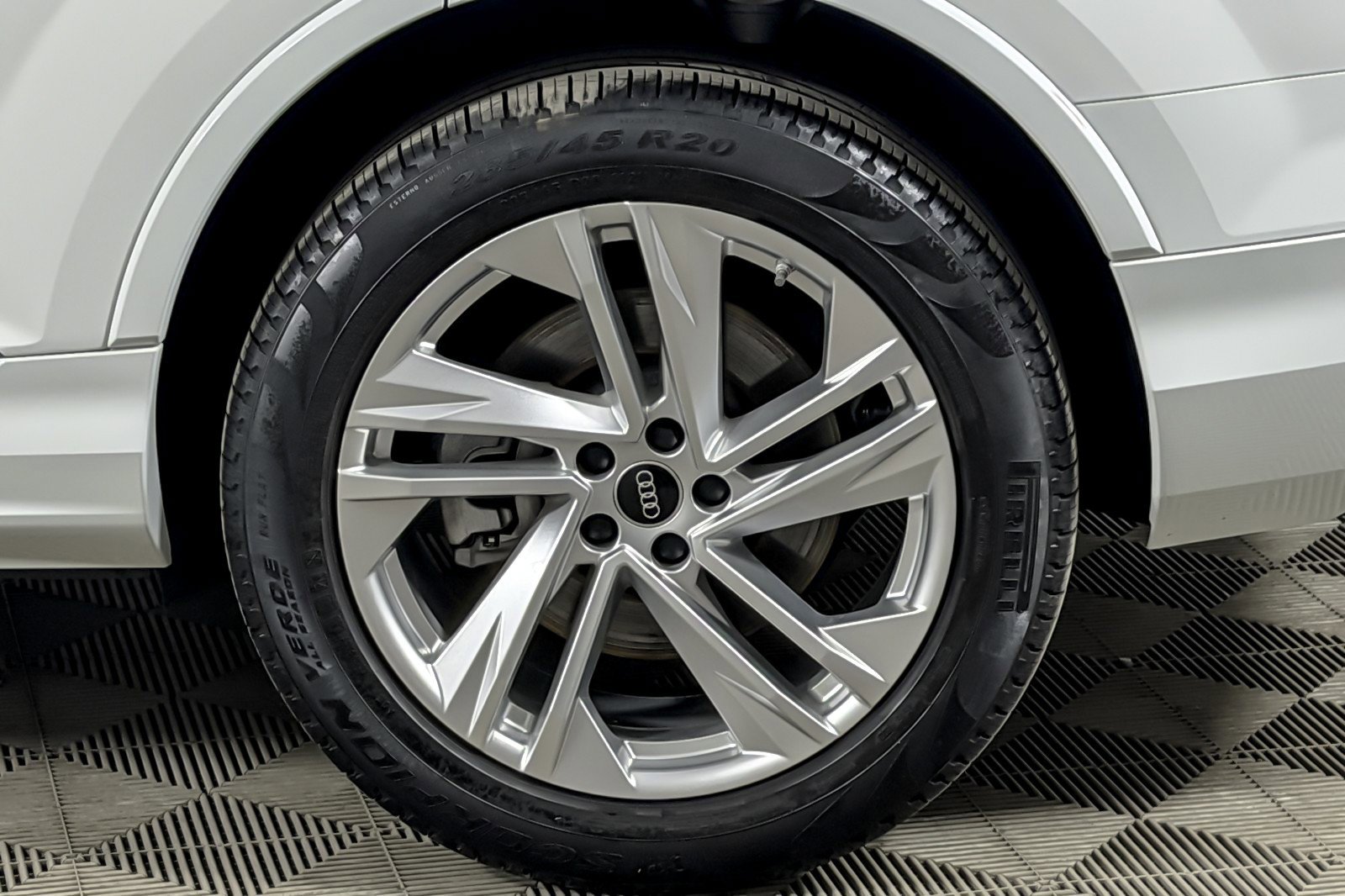 Used 2023 Audi Q7 2.0T Premium Plus w/ Premium Plus Package image 27