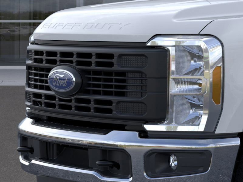 New 2026 Ford F350 XL w/ XL Chrome Package image 17