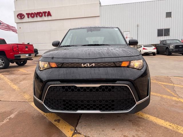 Used 2025 Kia Soul LX image 8