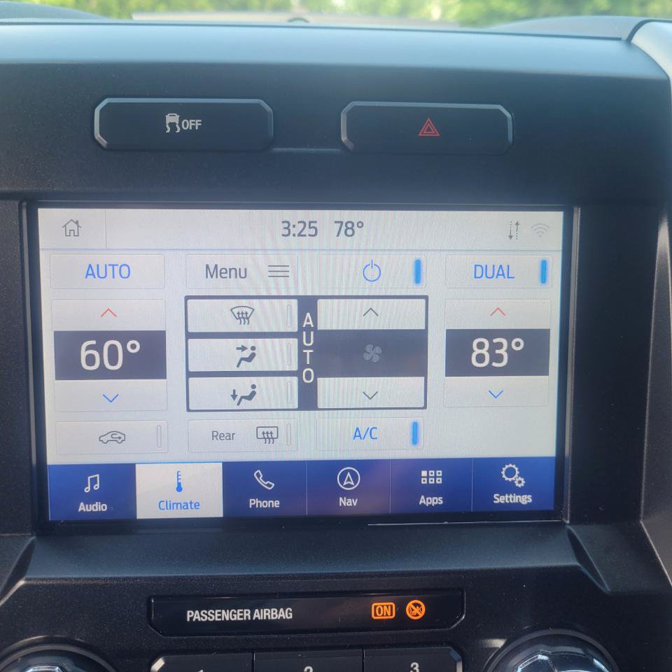 Used 2021 Ford F350 Lariat AWD/4WD image 22