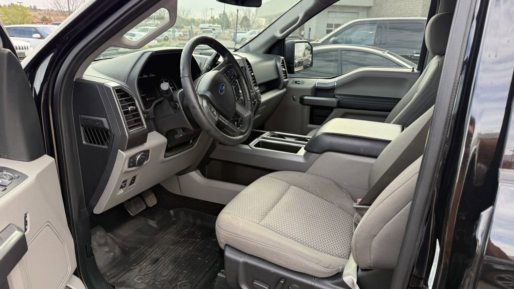 Used 2019 Ford F150 XLT w/ Equipment Group 302A Luxury image 3