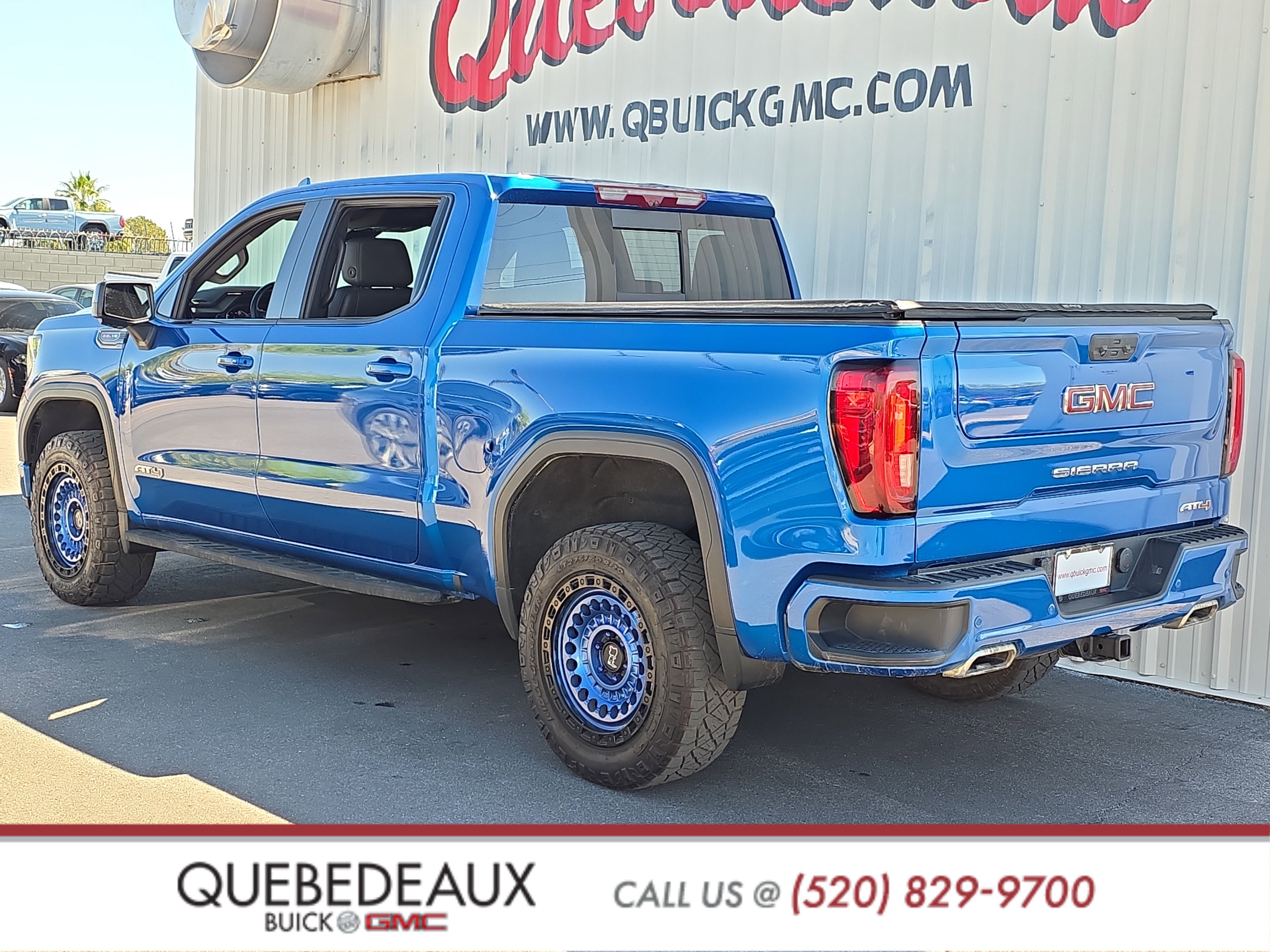 Used 2022 GMC Sierra 1500 AT4 w/ AT4 Premium Package AWD/4WD image 7