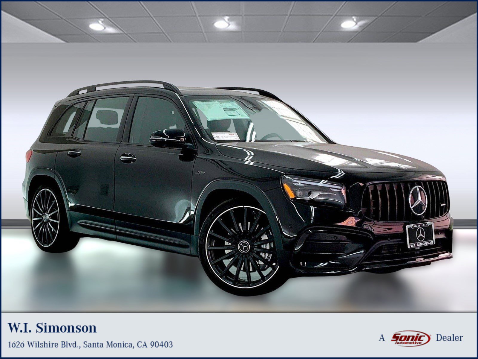 New 2025 Mercedes-Benz GLB 35 AMG 4MATIC