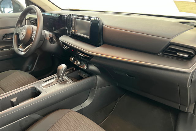 Certified 2025 Nissan Kicks S image 24