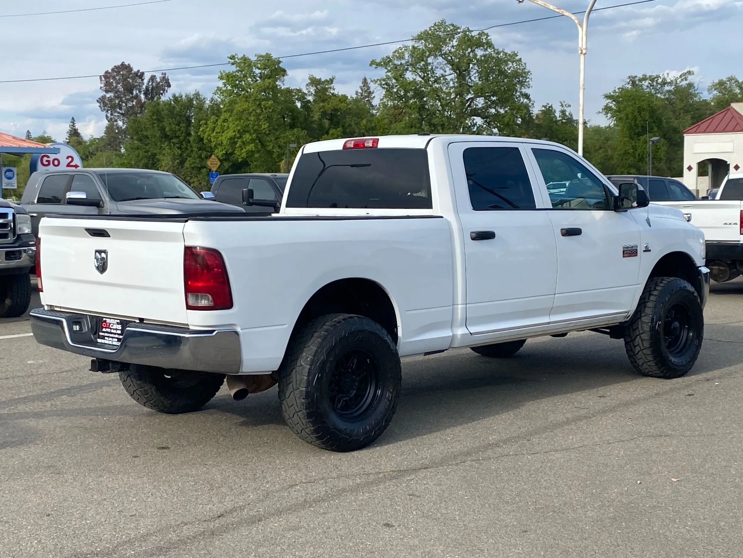 Used 2012 RAM 2500 ST w/ Chrome Appearance Group image 3