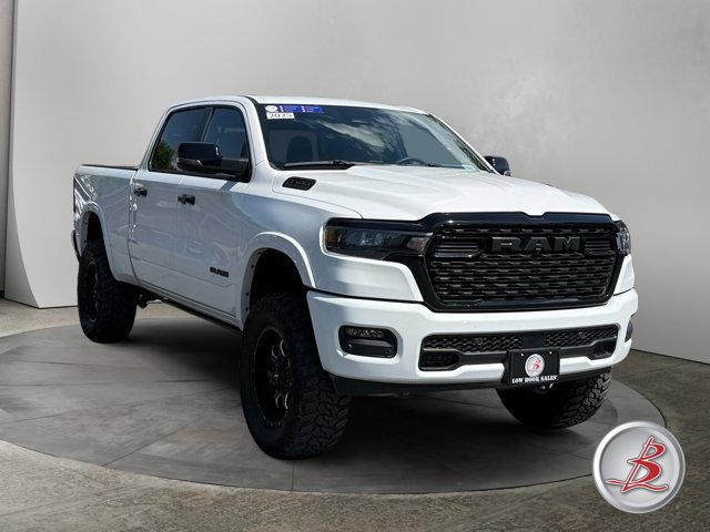 Used 2025 RAM 1500 Big Horn AWD/4WD image 1