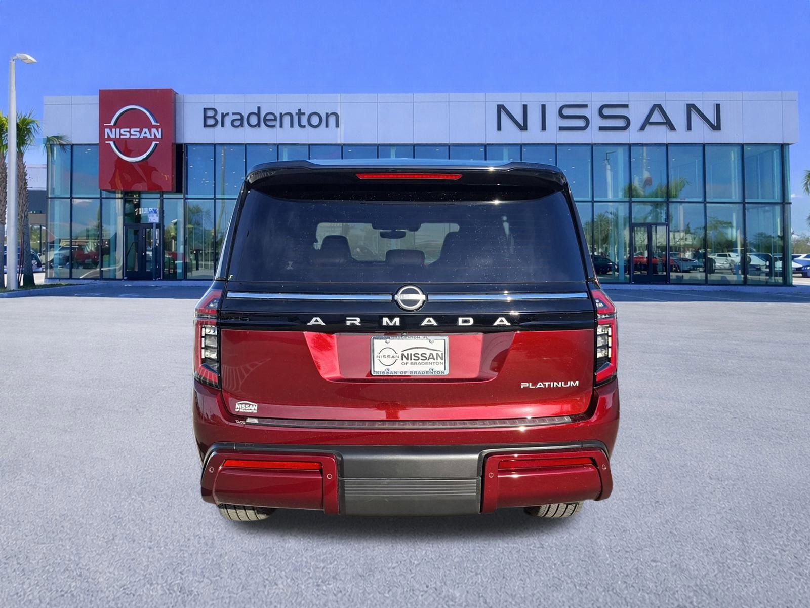 Certified 2025 Nissan Armada Platinum image 6