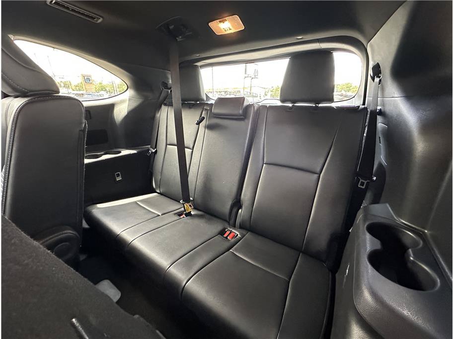 Used 2025 Toyota Highlander XSE AWD/4WD image 17