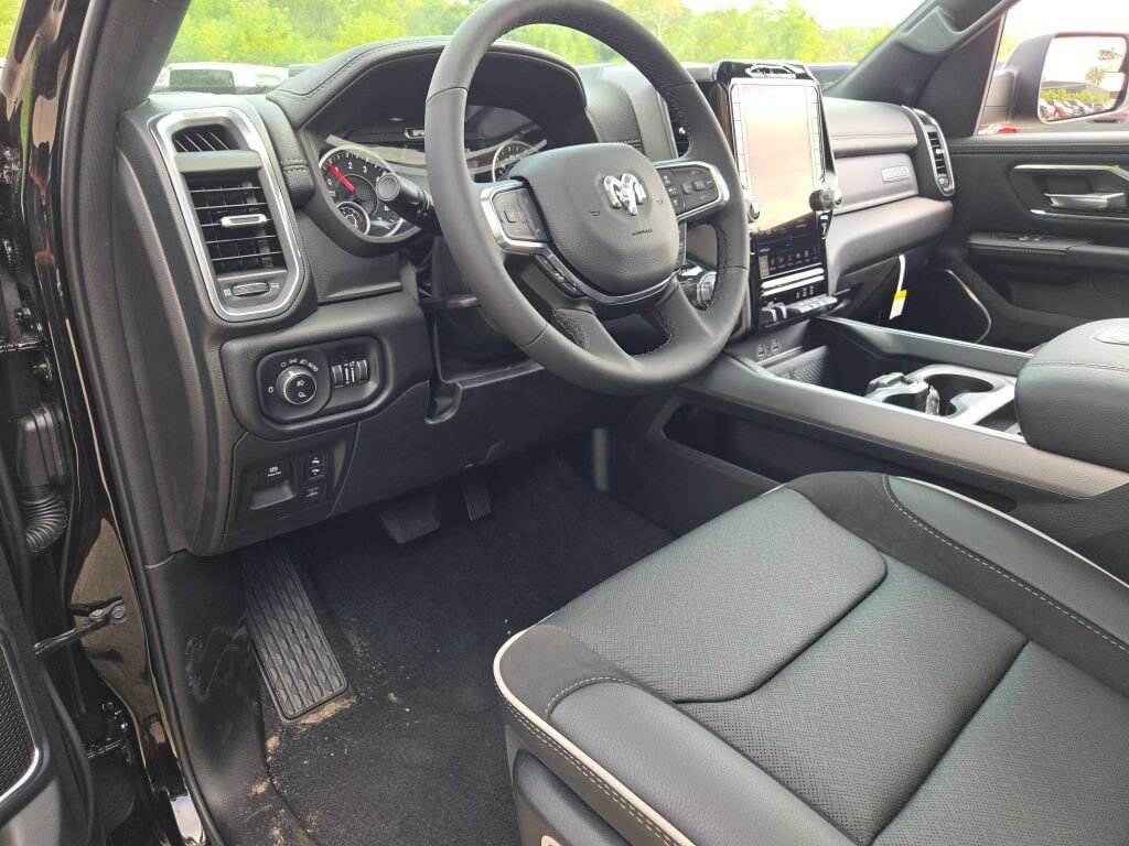 New 2027 RAM 1500 Laramie w/ Night Edition AWD/4WD image 20