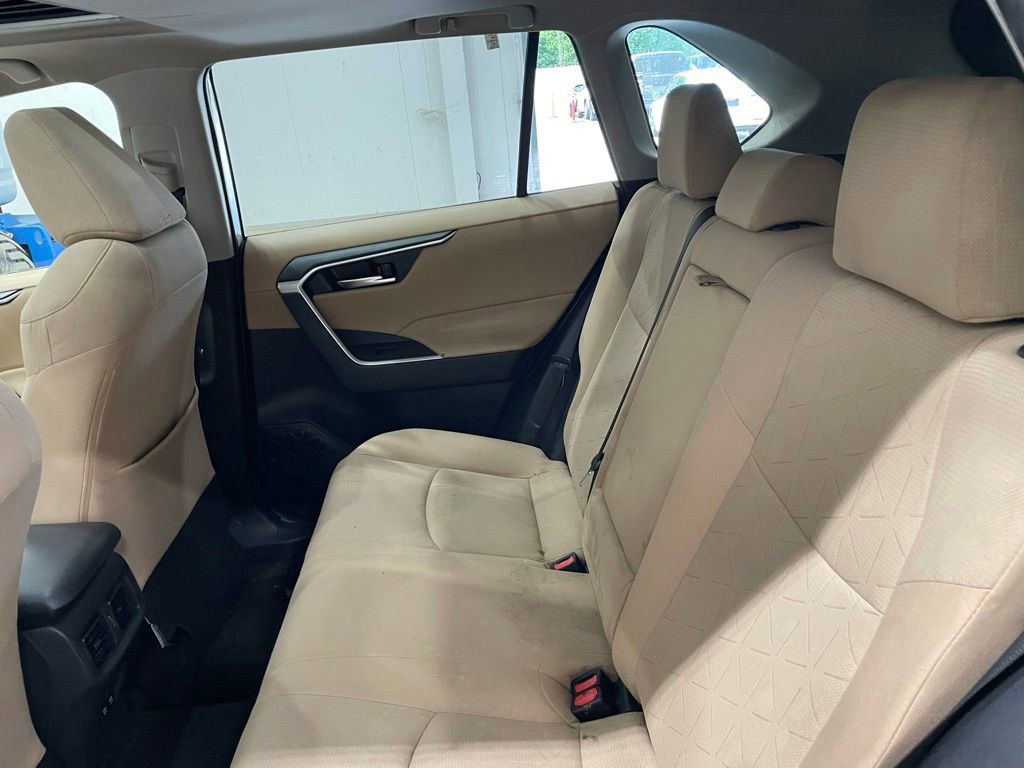 Used 2019 Toyota RAV4 XLE image 13