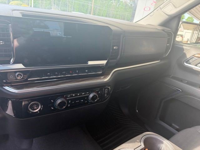 Certified 2024 Chevrolet Silverado 1500 LT AWD/4WD image 18