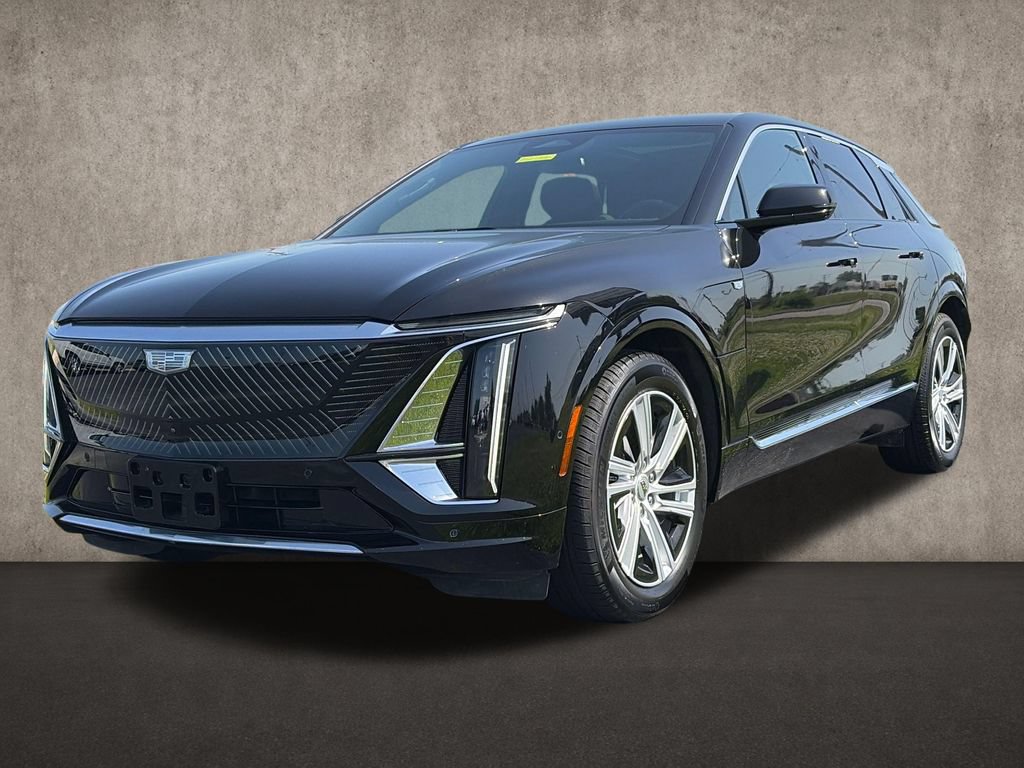 Used 2024 Cadillac Lyriq Tech w/ Driver Assist Package AWD/4WD image 7