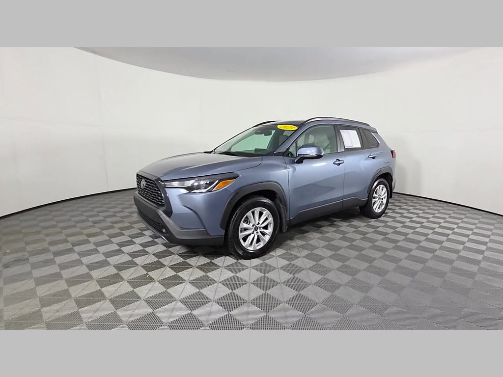 Used 2023 Toyota Corolla Cross LE FWD image 49