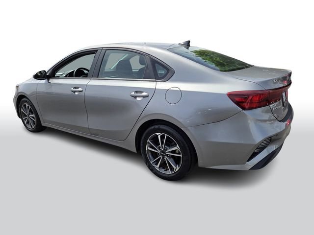 Used 2023 Kia Forte LXS image 6