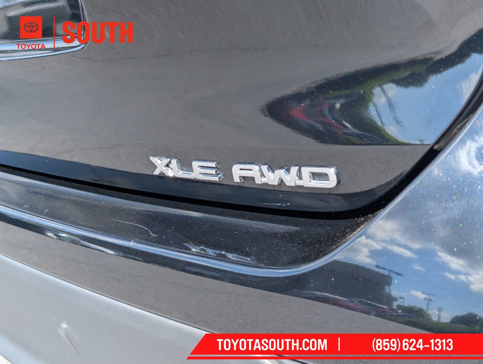 Used 2025 Toyota Highlander XLE AWD/4WD image 31