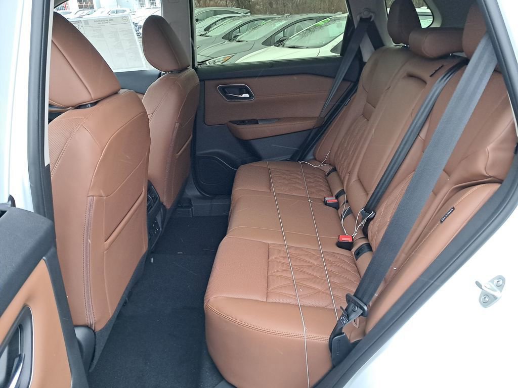 New 2026 Nissan Rogue Platinum w/ Platinum Premium Package image 26