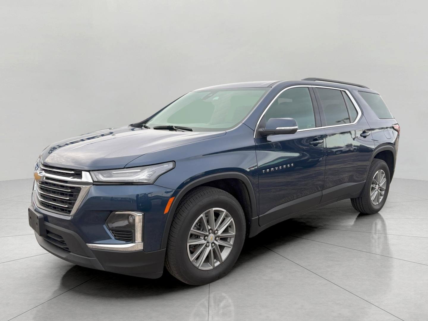 Used 2023 Chevrolet Traverse LT image 4