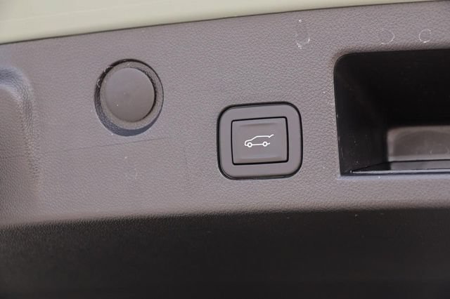 Used 2026 Chevrolet Equinox LT w/ Convenience Package II AWD/4WD image 8