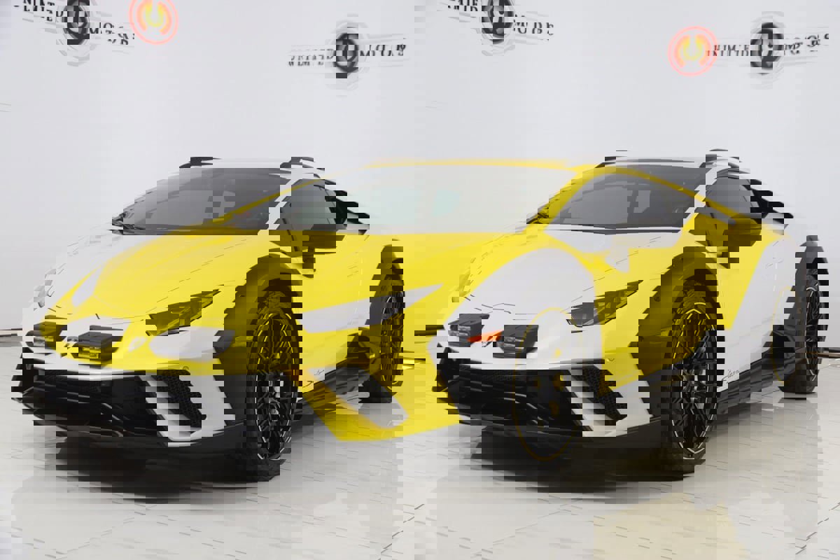 Used 2024 Lamborghini Huracan Sterrato image 5