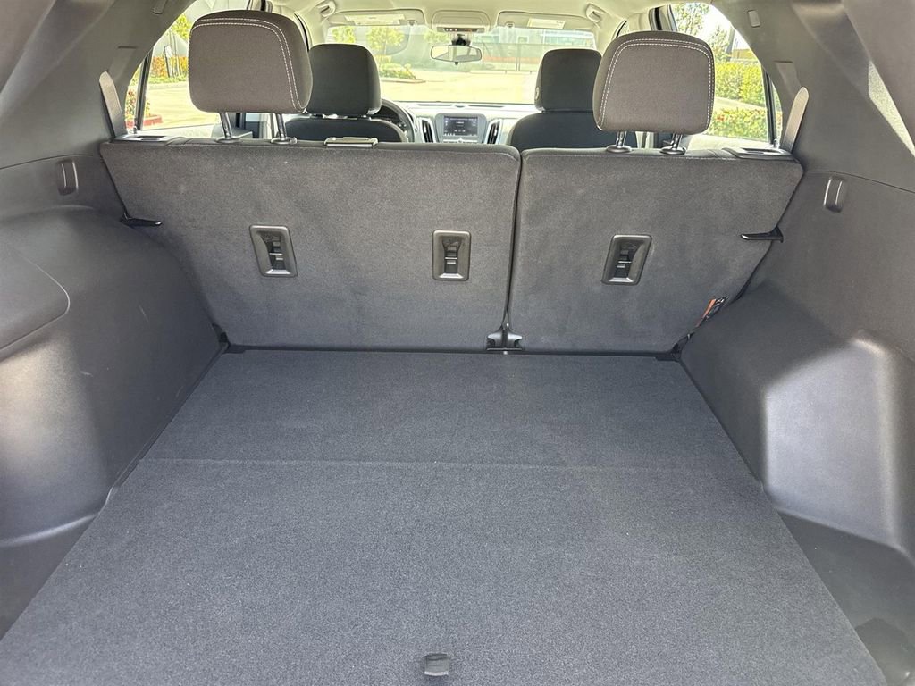 Used 2022 Chevrolet Equinox LS image 23