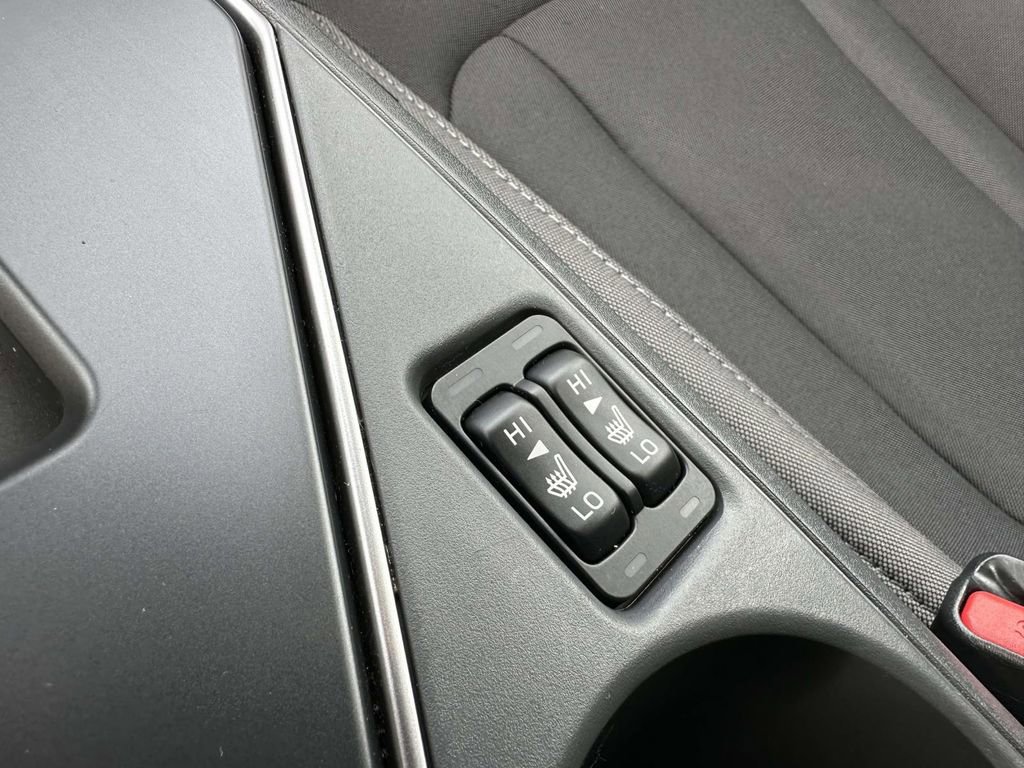 Certified 2025 Subaru Crosstrek 2.0i Premium image 19