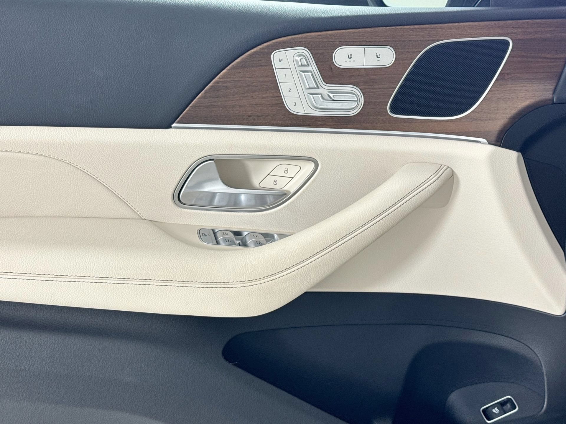 Certified 2026 Mercedes-Benz GLE 350 4MATIC image 19