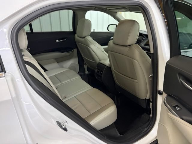 Used 2023 Cadillac XT4 Premium Luxury w/ Technology Package AWD/4WD image 20