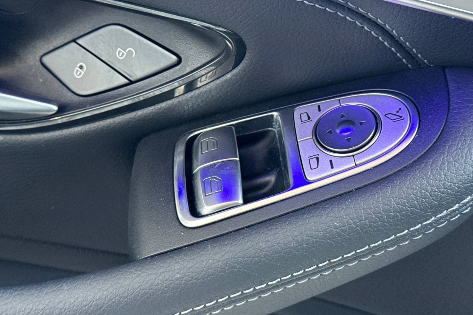 Certified 2023 Mercedes-Benz C 300 Coupe image 13